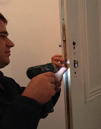 Miami Locksmith Solution Miami, FL 305-507-0152 - emergency-locksmiths